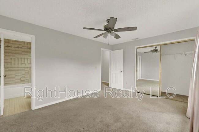 Building Photo - 3267 Forest Oaks Ct