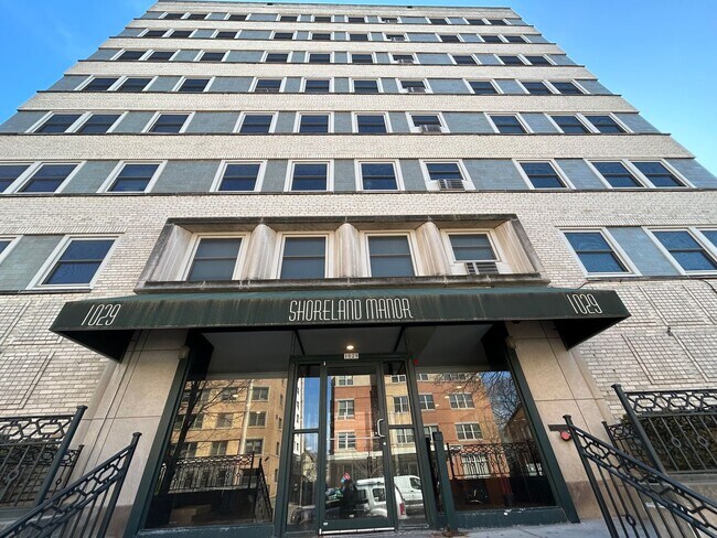 Interior Photo - Shoreland Manor