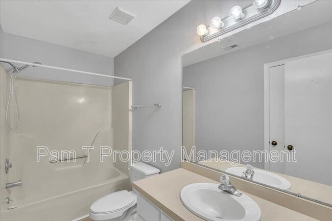 Building Photo - 120 Fox Chase Rd