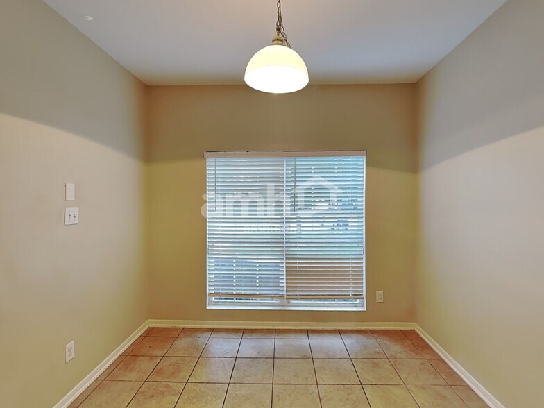 Building Photo - 4823 Dappled Grove Trl
