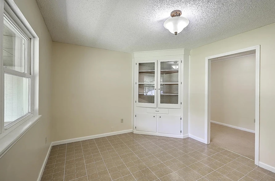 Dining Room - 106 Mayrant St
