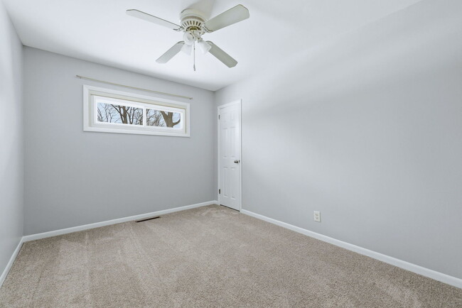 Building Photo - 19728 Glennell Ave