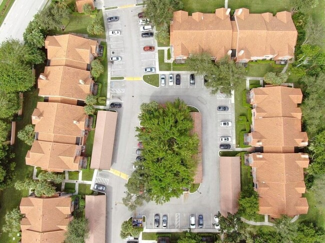 Building Photo - 3237 Clint Moore Rd