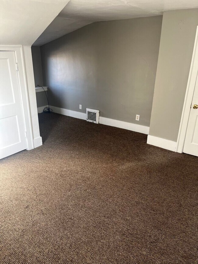 Building Photo - 2215 17th St