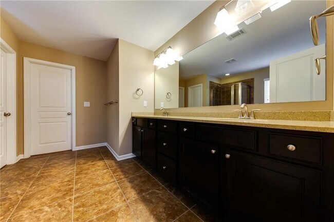 Building Photo - 7245 Rocking Horse Ln