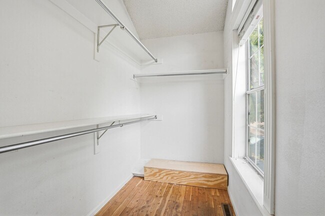 Building Photo - 3304 W 127th Ave
