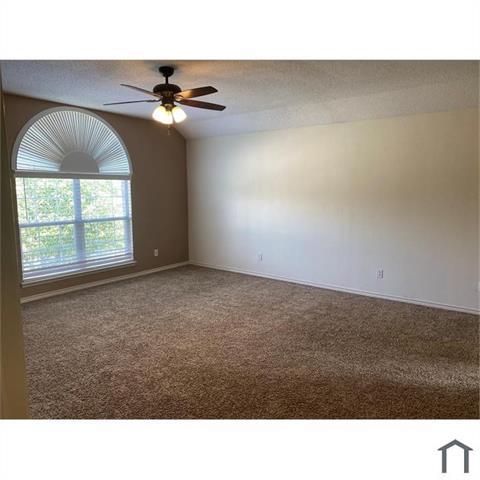 Building Photo - 474 Lakefield Dr