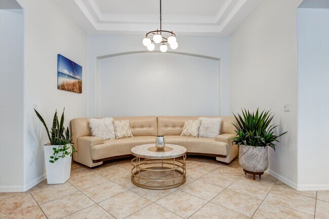 Building Photo - ** REFLECTION LAKES ** 4 BED / 2 BATH - PO...