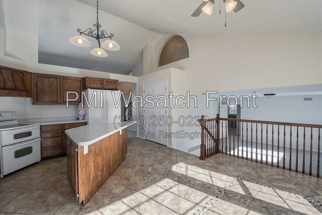 Building Photo - 794 E Savannah Ct