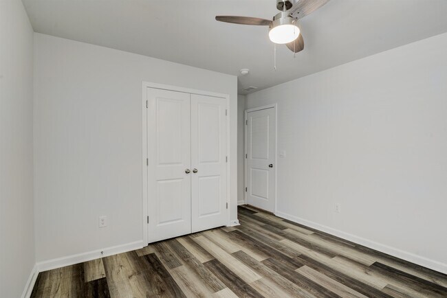 Building Photo - 375 Logan St