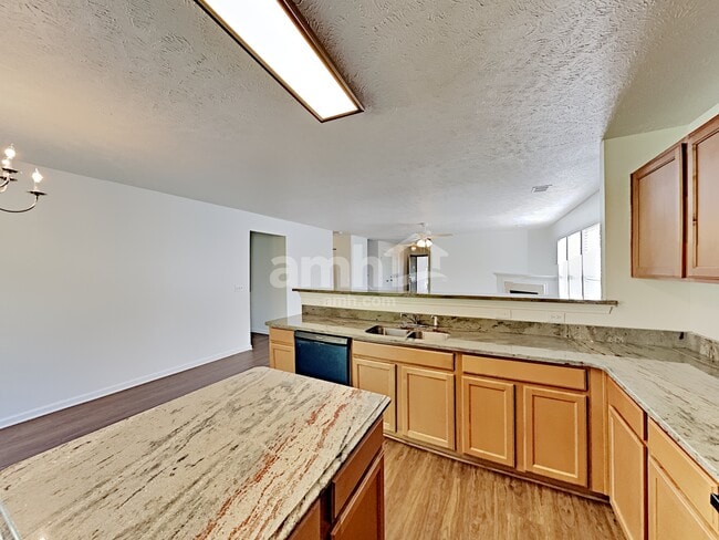 Building Photo - 4804 Irving Ln