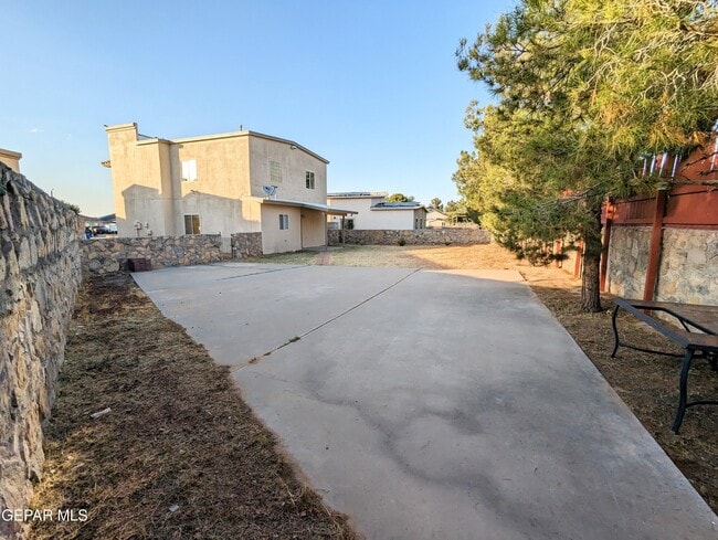 Building Photo - 3429 Touchstone Pl