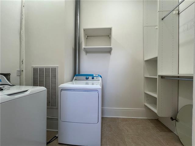 Building Photo - 6509 W End Blvd