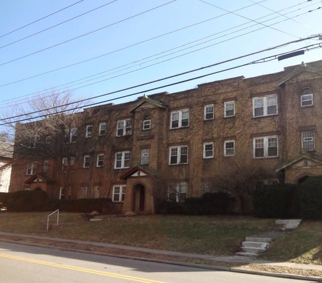 Primary Photo - 415 Probasco St