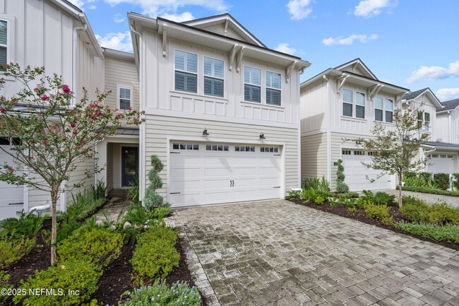 Building Photo - 23 Oak Pk Dr