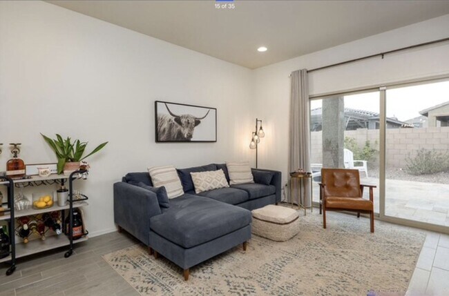 Building Photo - Beautifully Upgraded 4 - Bedroom 2 - Bath ...