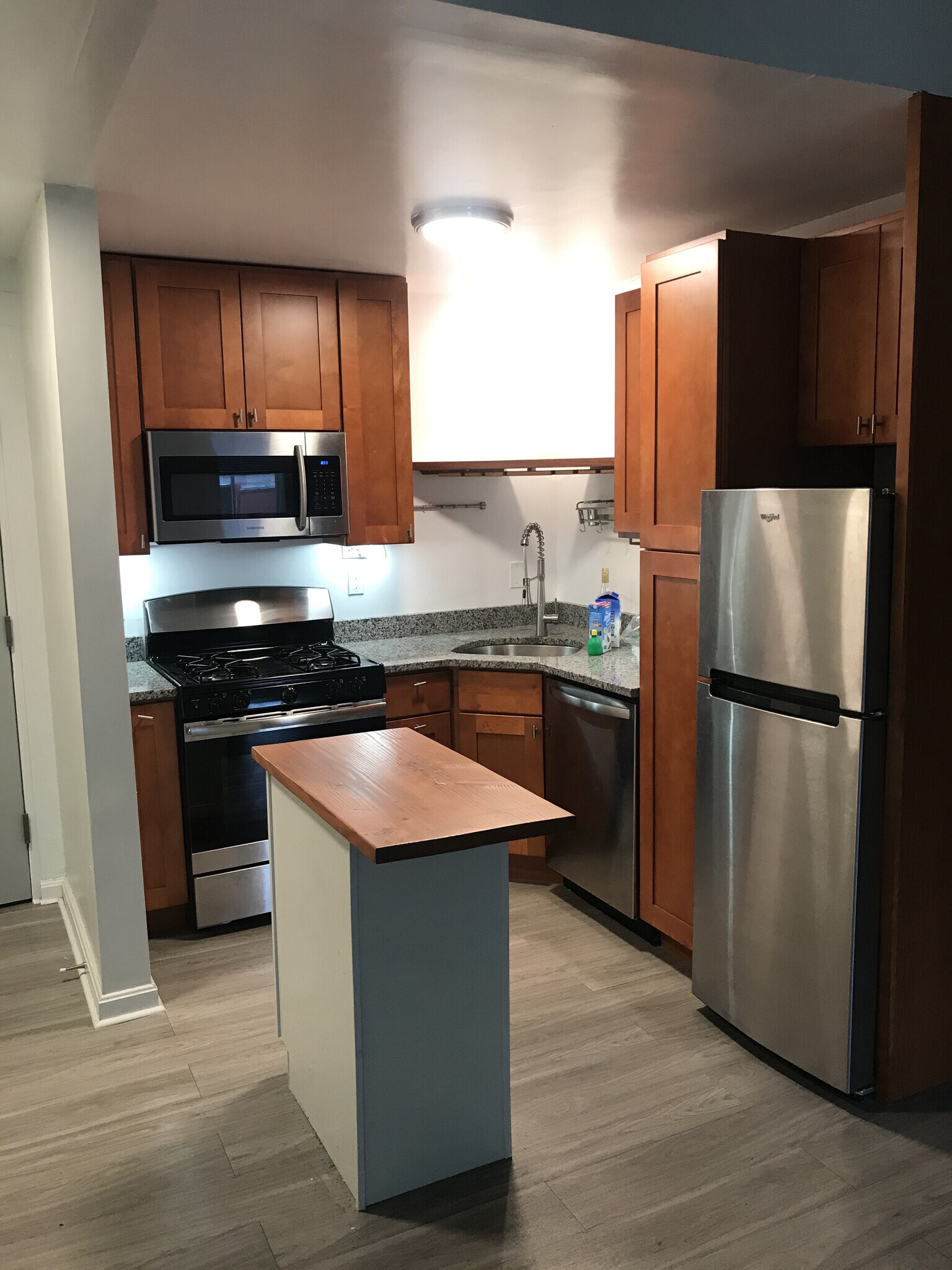 Building Photo - 1013 St Paul St