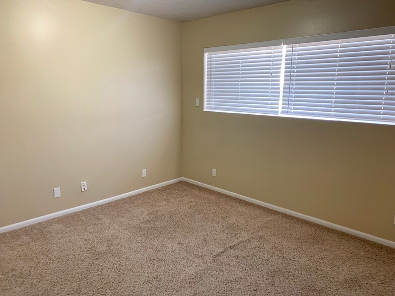 living room downstairs - 5385 Crus Corvi Rd