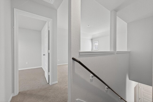 Building Photo - 1409 Mount Bassie Trl