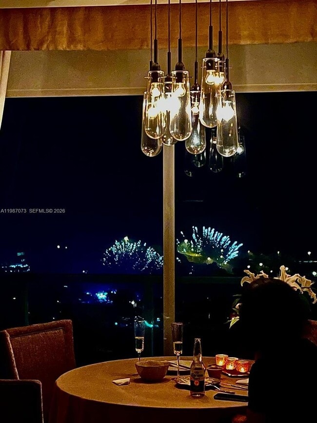 Building Photo - 2641 N Flamingo Rd