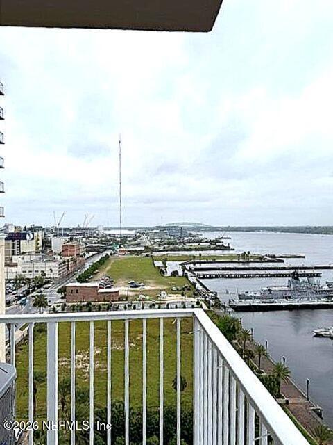 Building Photo - 400 E Bay St