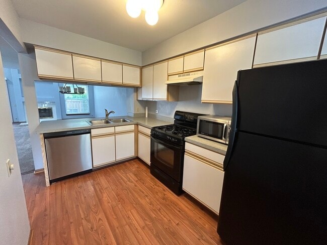 Building Photo - 1608 Pebble Beach Cir