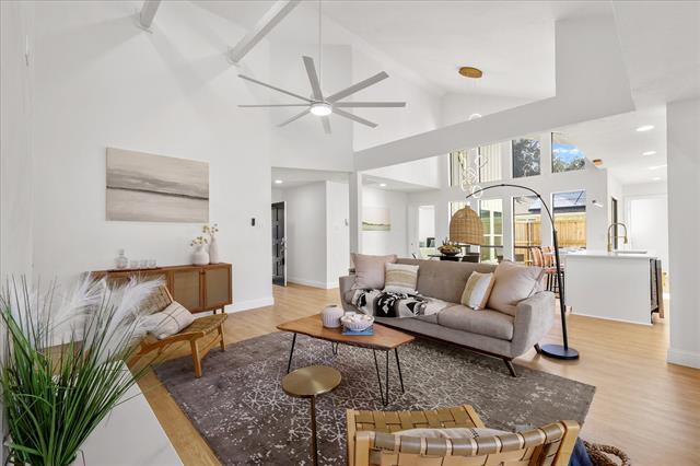 Building Photo - 1203 Edgewood Dr