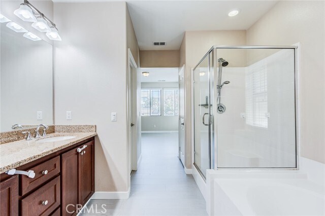 Building Photo - 12336 Hollyhock Dr