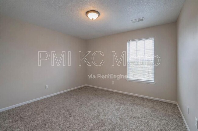 Building Photo - 8921 Inkster St