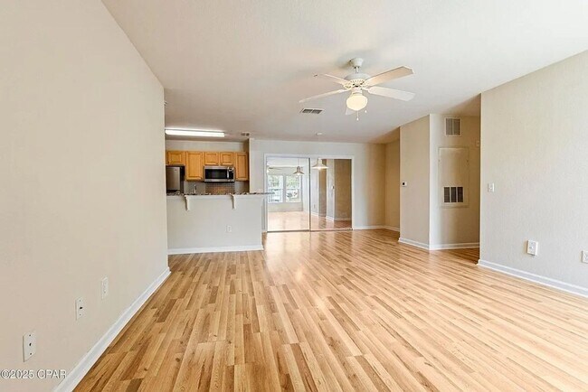 Building Photo - Charming 4BR Townhome in Panama City Beach