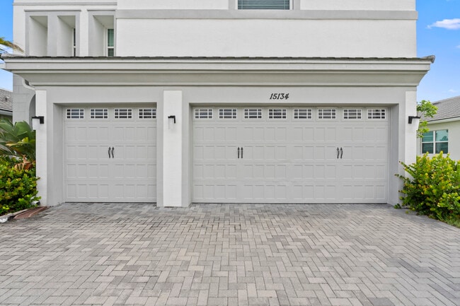 Building Photo - 15134 Cameo Ct