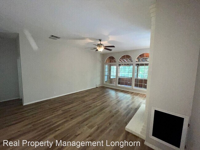 Building Photo - 4 br, 2 bath House - 1115 Meadow Lark Dr