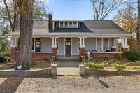 Building Photo - 207 Culberson Ave