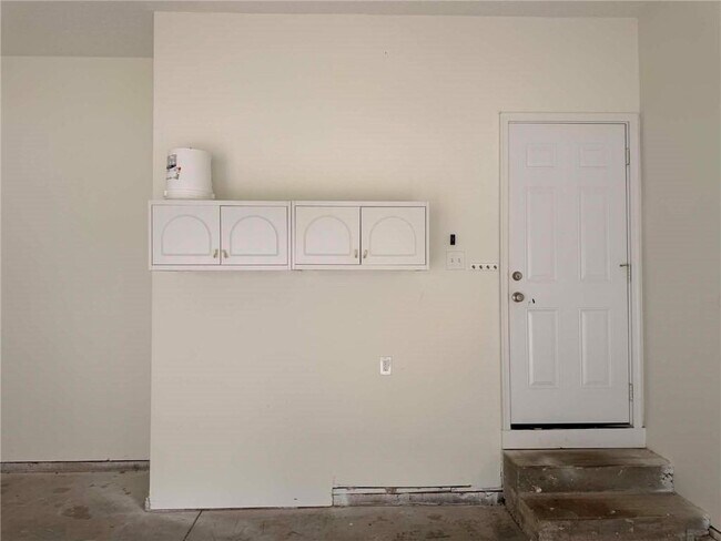 Building Photo - 2845 White Blossom Ln
