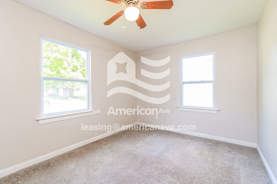 Building Photo - 9749 Dennis Dr