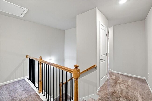 Building Photo - 5149 Fox Den Rd