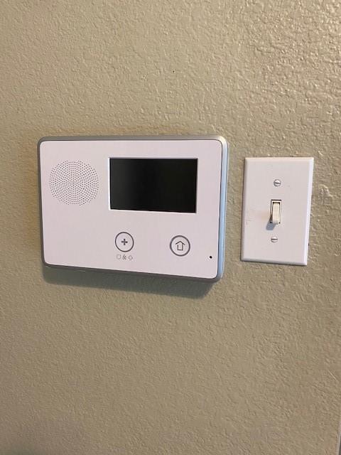 Building Photo - 600 Grand Prairie Cir