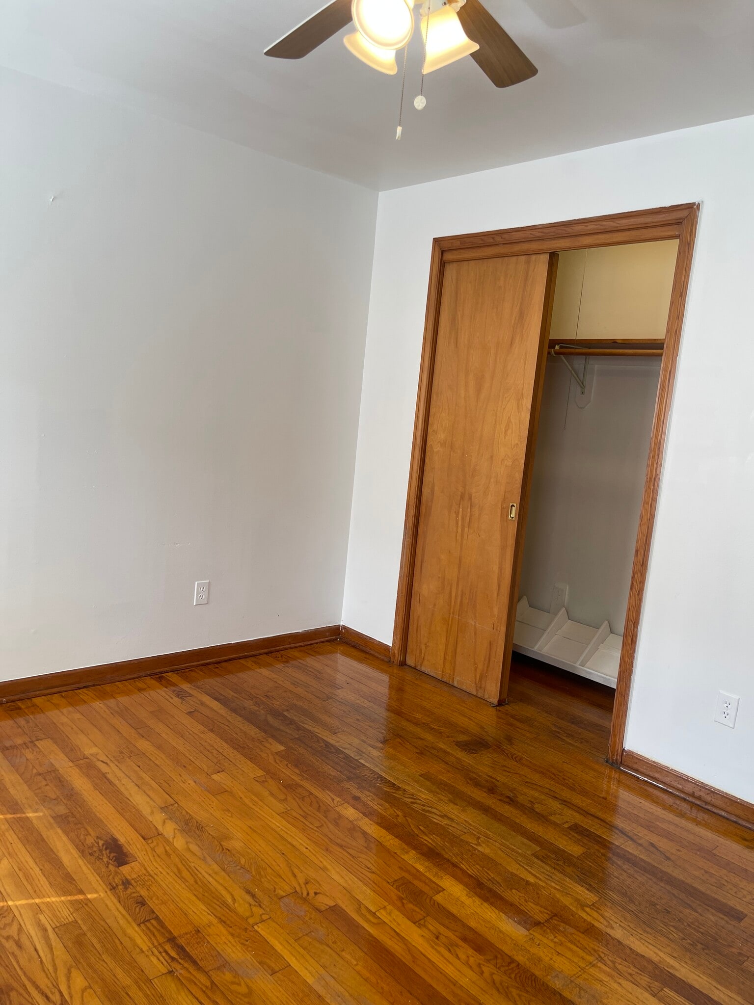 Master Bed - 3537 W 75th Pl