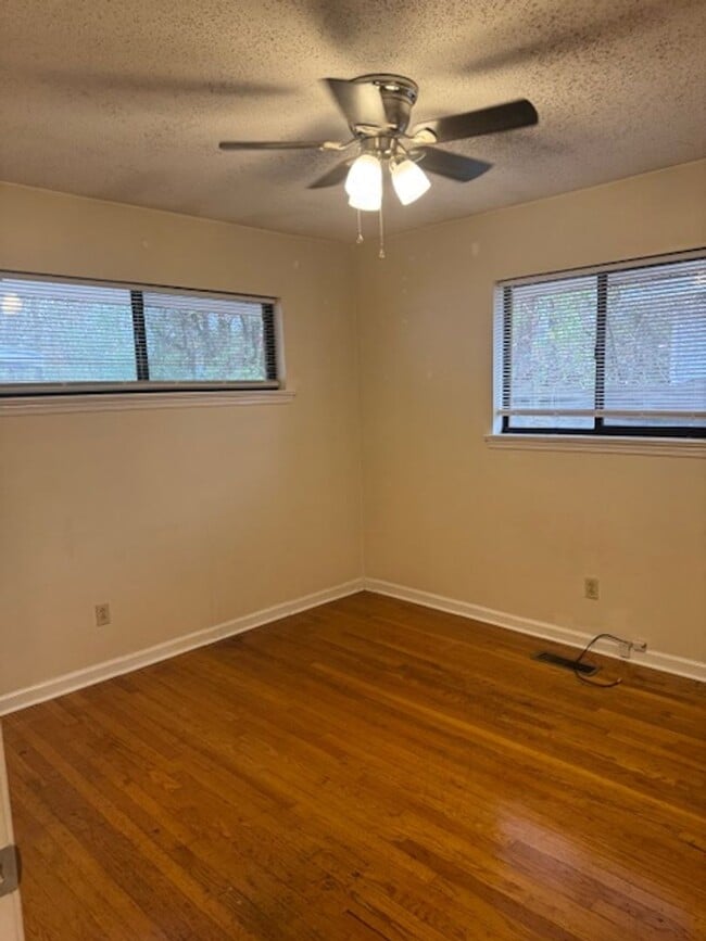 Building Photo - 217DU