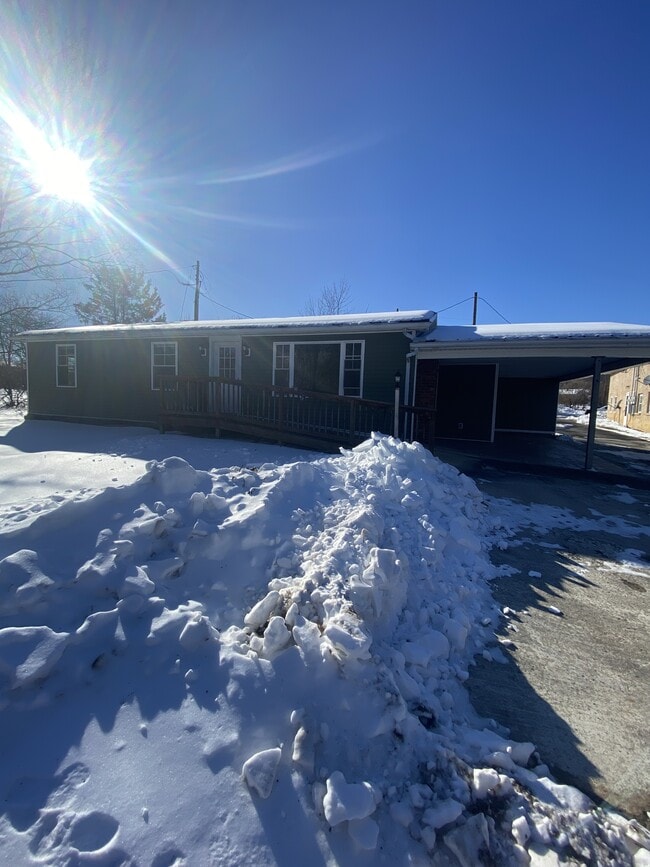 Building Photo - 71 Boddy Ln