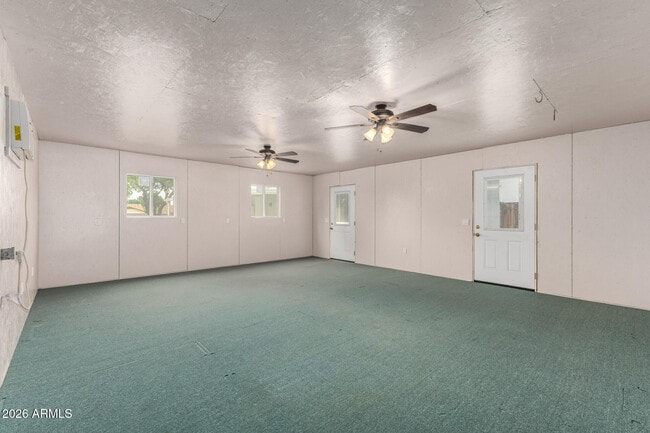 Building Photo - 3541 E Dahlia Dr