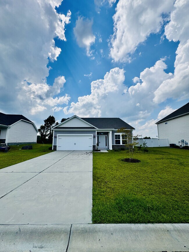 Building Photo - 464 Honeyhill Lp
