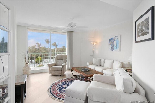 Building Photo - 8600 S Ocean Dr