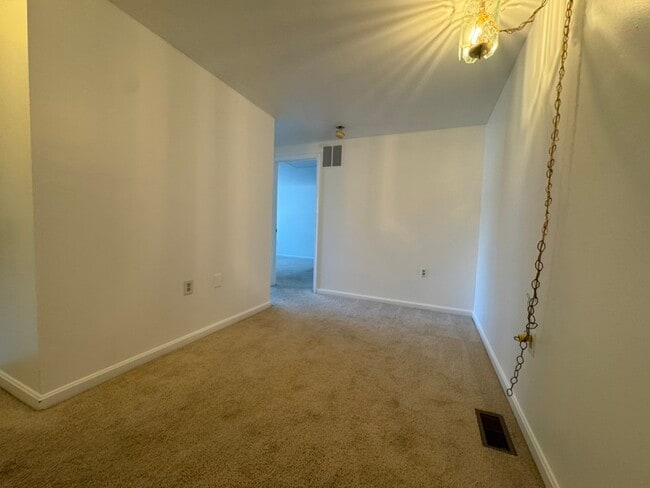 Building Photo - 4351 Pembrook Village Dr