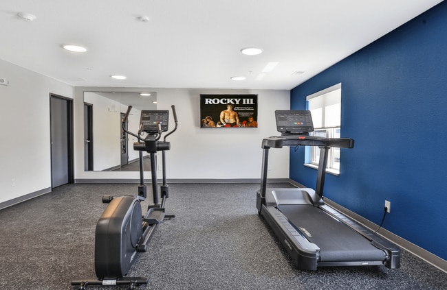 Building Photo - Emri Apartments