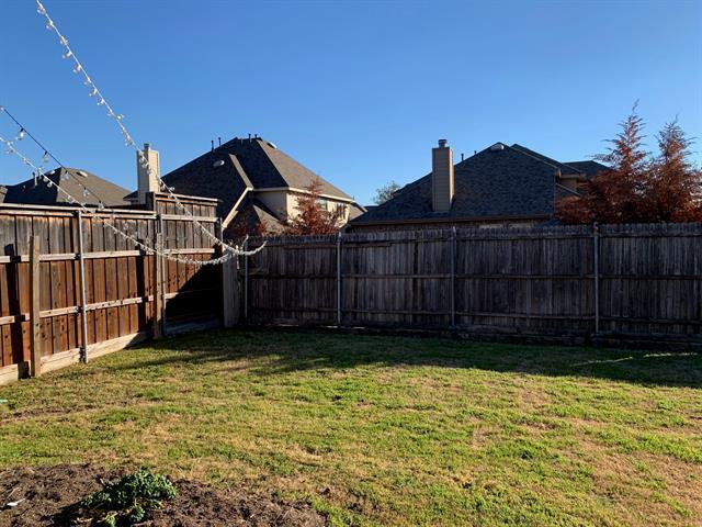 Building Photo - 1017 Somerset Cir