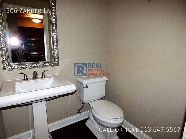 Building Photo - 306 Zander Ln