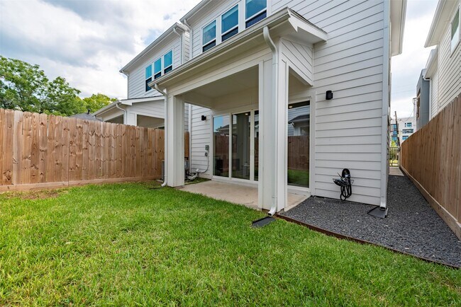 Building Photo - 3517 McIlhenny St