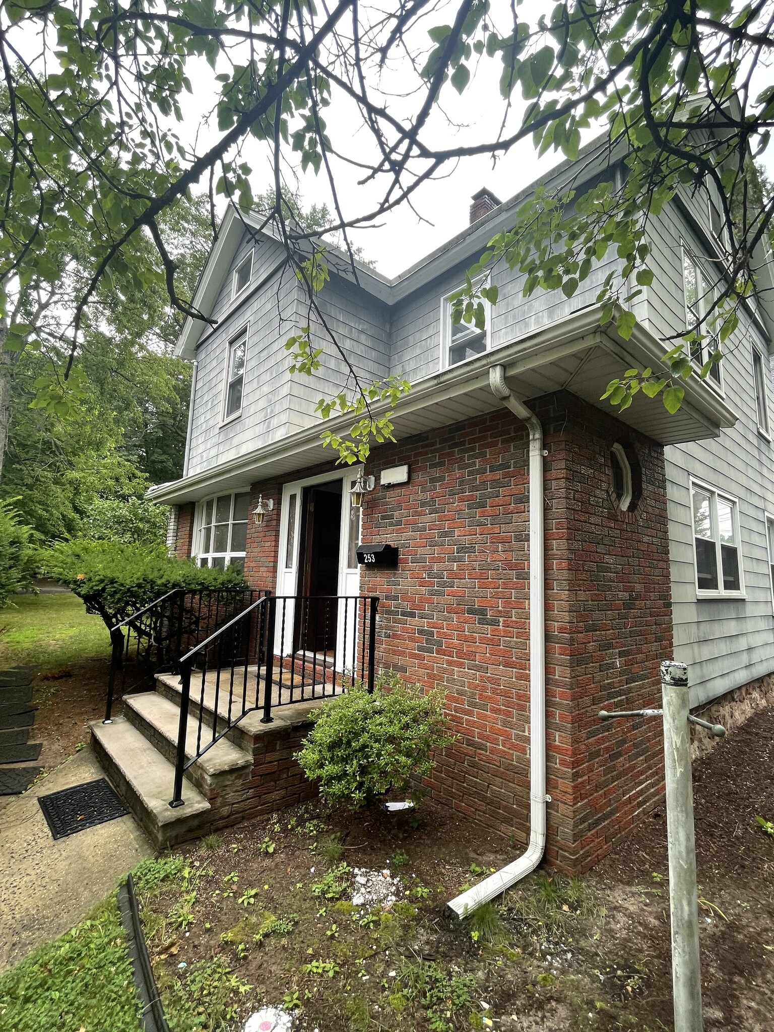 Building Photo - 253 Harrison St