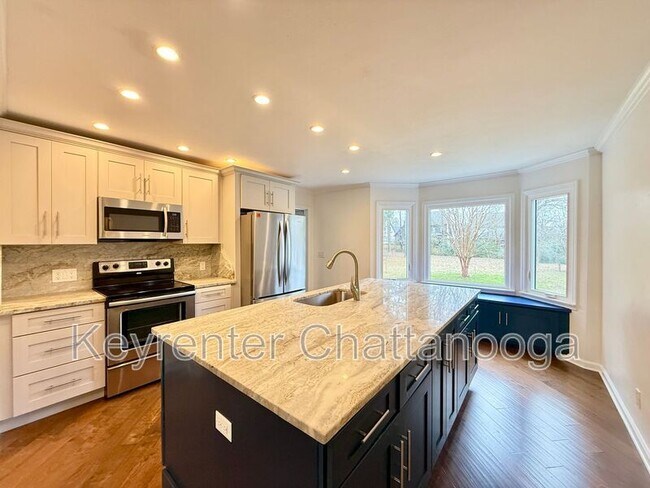 Building Photo - 9512 Imperial Dr